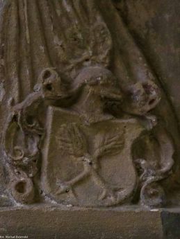 Herb matki Katarzyny Prockendorff Elżbiety (Elisabeth) Sachse na podstawie ołtarza z 1517 r.; kaplica Rehdigerów w kościele św. Elżbiety