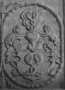 Herb Sachse na płycie nagrobnej Hieronima Prockendorffa (zm. 1567) w kościele Trójcy Świętej w Żórawinie.