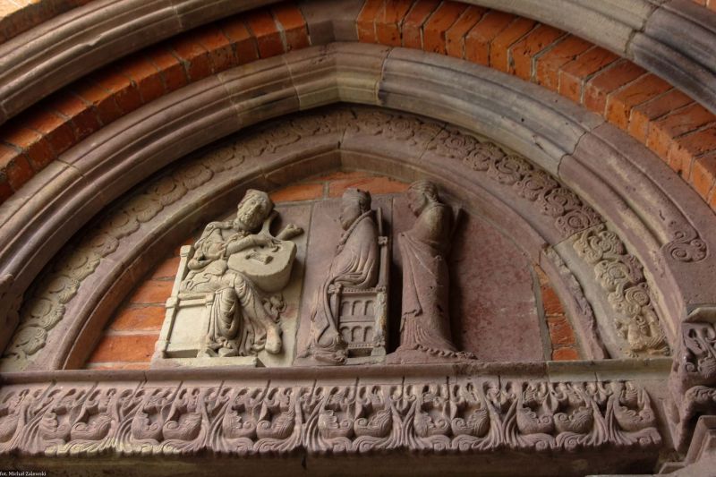 Plik:Tympanon Dawidowy.jpg