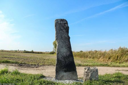 Groblice, krzyż pokutny, krzyż pojednania