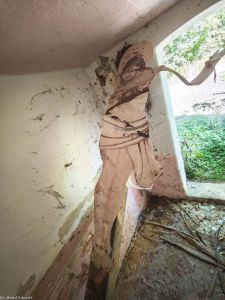 Biała; drugi krzyż w kapliczce domkowej (fot. 2025)