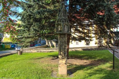 Kamienna kapliczka słupowa w Złotoryi