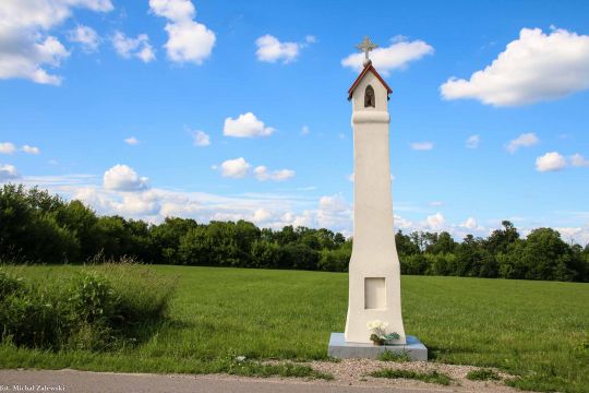 Ciepielewo, pow. makowski; przydrożna kapliczka słupowa