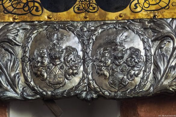 Becker von Rosenfeld; z lewsj strony herbowej