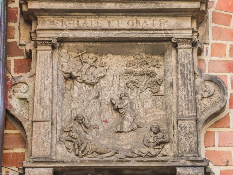 Plik:Fischer Narciss relief.jpg