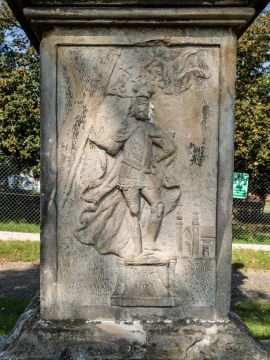 Święty Wacław na cokole pomnika św. Jana Nepomucena z I poł. XVIII w. w Głębocicach, pow. wołowski