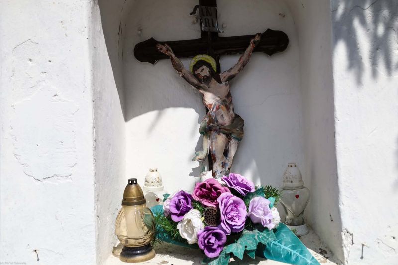 Plik:Chociemyśl Chrystus z blachy.jpg