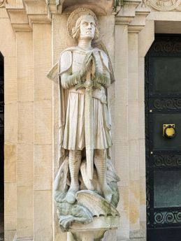 Wrocław Brochów; Archanioł Michał na kościele, pocz. XX w.