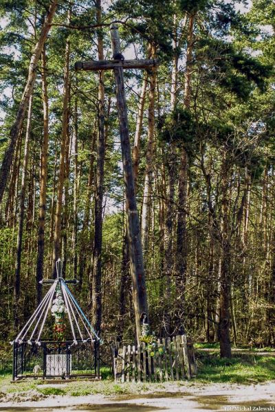 Plik:Sumiężne krzyż.jpg