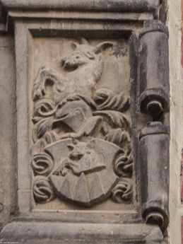 Rindfleisch na epitafium Stenzela Monaua (zm. 1557) i jego małżonki Lomery z domu Rindfleisch (zm. 1572) w farze elżbietańskiej