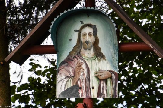 Krzyż z z Chrystusem malowanym na blasze, Kąty Bystrzyckie