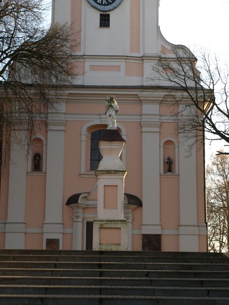 Plik:Łabiszyn Nepomucen a.JPEG