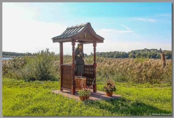 kapliczka św. Jana Nepomucena w Głębokim