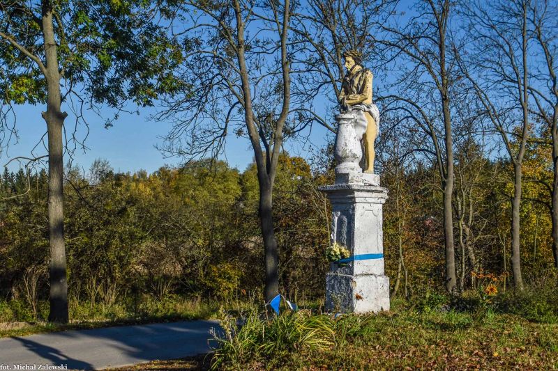 Plik:Wąworków Chrystus.jpg