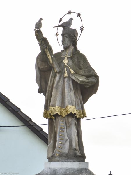Plik:Jemielnica Nepomucen figura.jpg