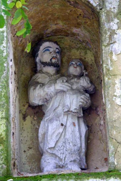 Plik:Ślubowo, kapliczka a.jpeg