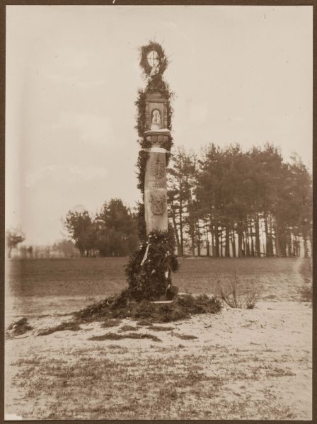 Plik:Nagoszewo pomnik 1935.jpg