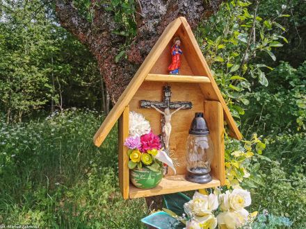 kapliczka skrzynkowa w Praczach Odrzańskich
