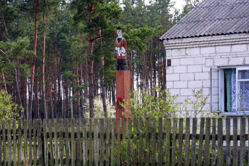 Plik:Małowidz, św. Jan Nepomucen.jpeg