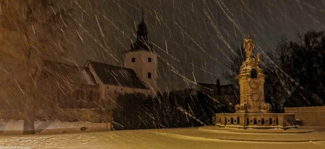 Tyniec nad Ślęzą, pomnik św. Jana Nepomucena