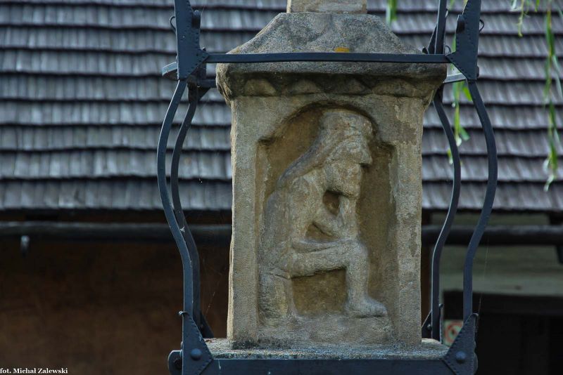 Plik:Dobczyce Frasobliwy.jpg