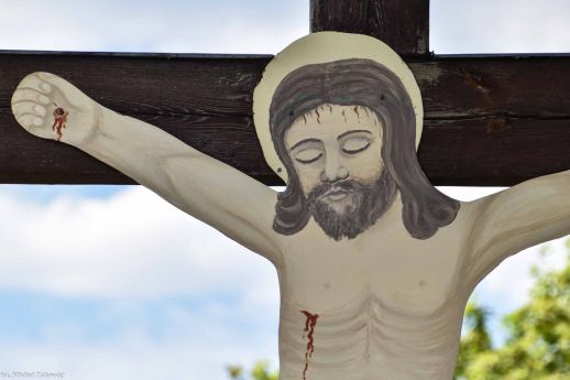 Blaszany Chrystus na krzyżu, Dębie