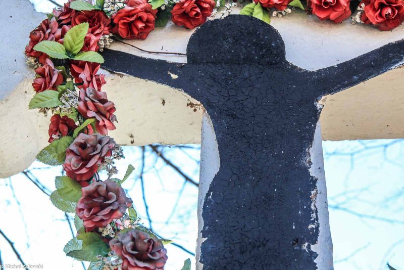 Plik:Złockie krzyż figura b.jpg