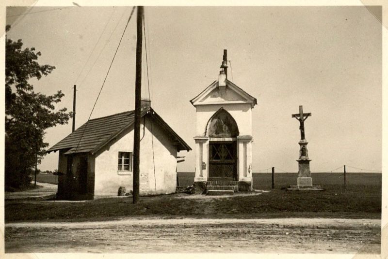 Plik:Dzierżkowice 1940.jpg