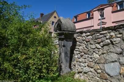 Kamienna kapliczka słupowa w Gryfowie Śląskim