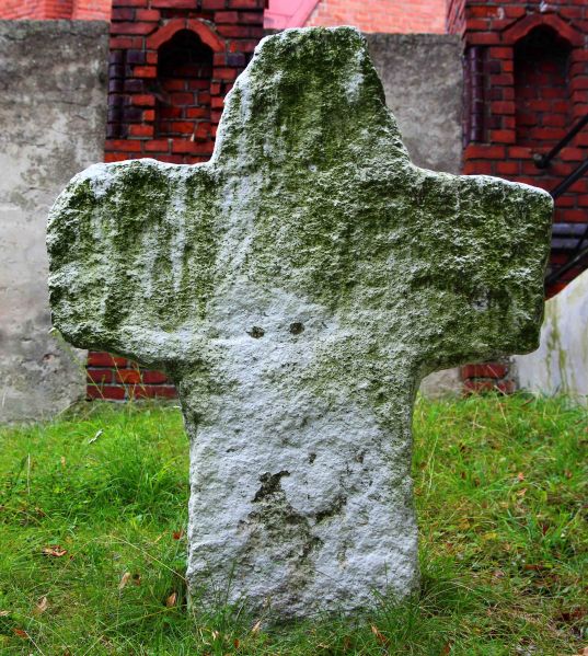 Plik:Jaksonów krzyż kamienny.jpeg