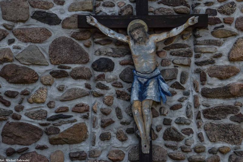 Plik:Racula Chrystus z blachy.jpg