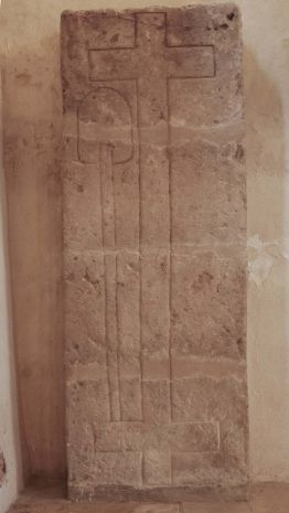 2. Brackenheim koło Heilbronn (Badenia-Wirtembergia); płyta nagrobna o wysokości 1,83 m, wykonana piaskowca, z przedstawieniem łopaty piekarskiej jako znaku piekarzy, w kościele św. Jana[1].