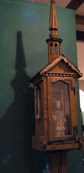 Plik:Drohiczyn kapliczka słupowa.jpeg