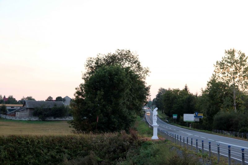 Plik:Piotrowice gm. koszyce nepomucen.jpeg