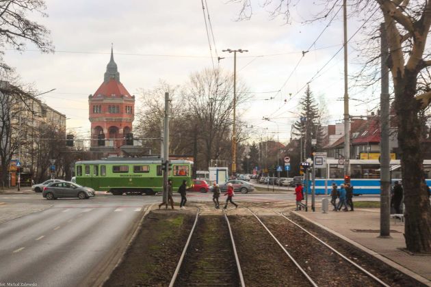 Borek, skrzyżowanie Hallera, Wiśniowej i Powstańców Śląskich; 2019-01-29