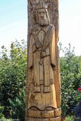 Słup z płaskorzeźbami Chrystusa Frasobliwego i św. Jana Nepomucena, Stary Uścimów