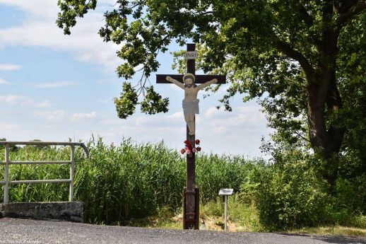 Drewniany krzyż przydrożny, Chrząstowice
