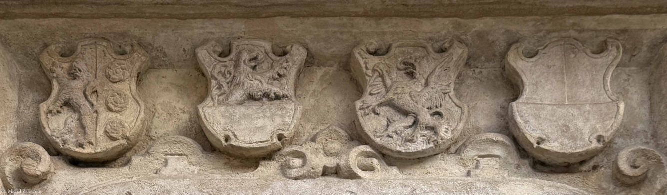 Pannwitz - ostatni herb z prawej strony patrzącego