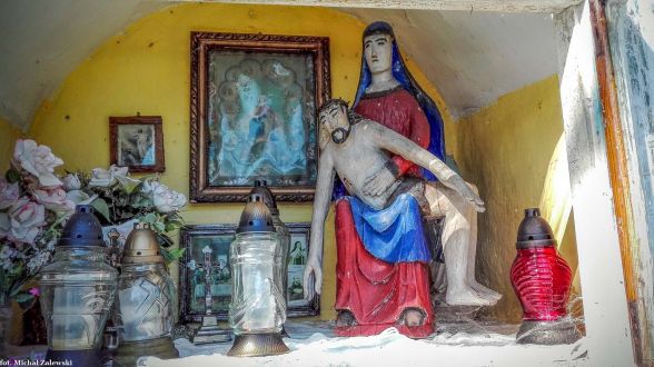 Pieta w warmińskiej kapliczce, Najdymowo