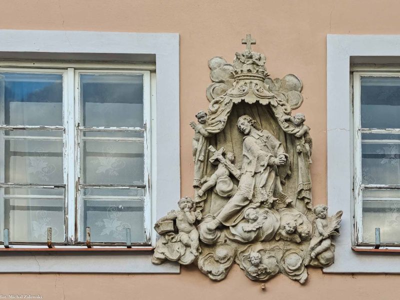 Plik:Znojmo Nepomucen.jpg