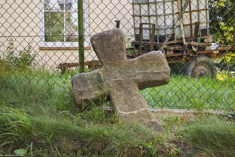 Plik:Wojciechów k. kamienny 2.jpg