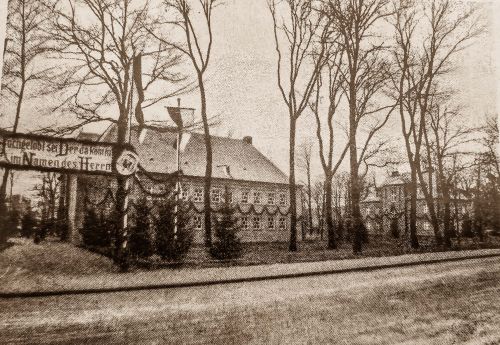 Tymczasowy kościół św. Piotra Kanizjusza przygotowany na poświęcenie 15 marca 1927 r.