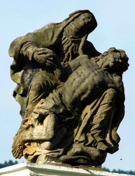 Plik:Smreczyna pieta.jpeg