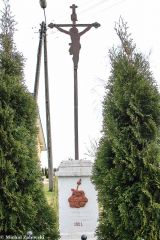 3. Krzyż w Parzycach koło Nowogrodźca, pow. bolesławiecki, prawdopodobnie z 1806 r.