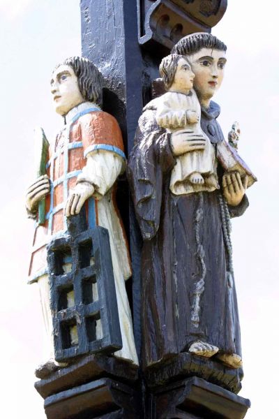 Plik:Nabyszyce krzyż P. Brylińskiego.jpeg