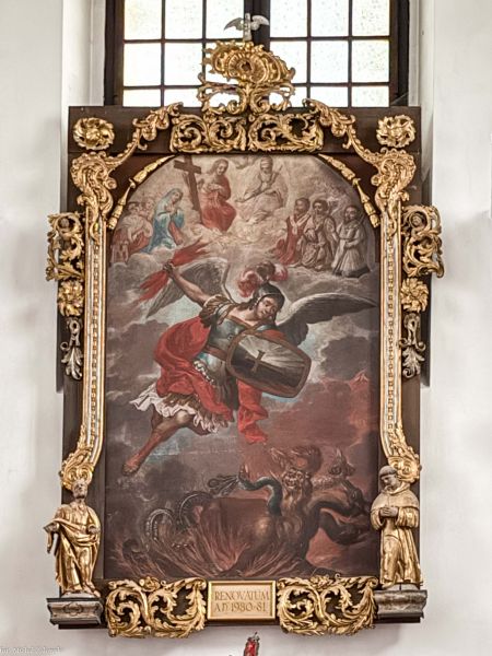 Plik:Sandomierz kościół Świętego Michała.jpg